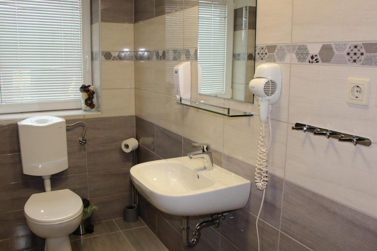 Hegylanc Fogado Bed & Breakfast Sotony Exterior foto